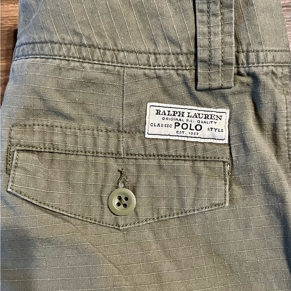 Polo by‎ Ralph Lauren Green Knee-Length Cargo Shorts - Picture 3 of 5